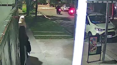 Motochorros en Castelar: amenazas y culatazos para robar el vehículo de una futbolista