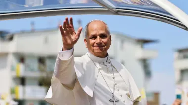Oficializaron los feriados por la visita del papa León XIV: cuándo le toca a la provincia de Buenos Aires
