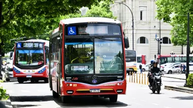 Aumentan los boletos de micros en el Gran La Plata: cuánto costará desde octubre