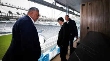 En la recta final del torneo local: Kicillof y Chiqui Tapia las obras del Estadio Único Diego Armando Maradona de La Plata