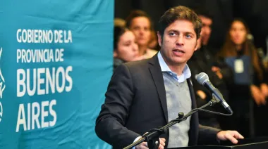 A pesar de los reclamos, un informe señala que las transferencias de Milei a Kicillof "se mantienen estables"