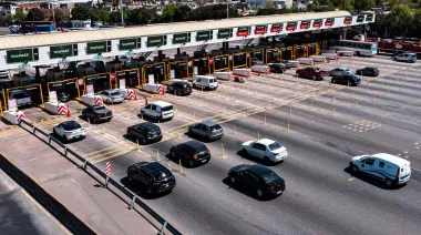 Suben los peajes de la Autopista Buenos Aires-La Plata y la Ruta 6: cuánto costarán