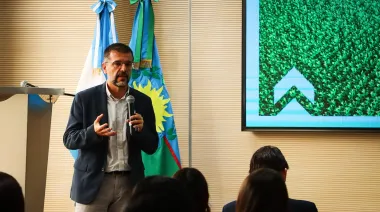 El Puerto de Bahía Blanca reúne a 12 países para debatir la transición energética
