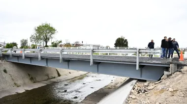 Bahía Blanca habilitó el Puente Metálico Transitorio del Canal Maldonado