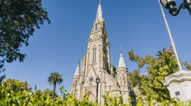 Destinos bonaerenses: la propuesta oculta de Luján y Claypole en los alrededores de la visita del Papa León XIV