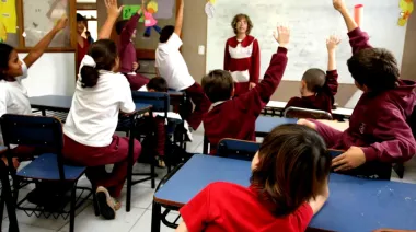 El Gobierno de Kicillof habilitó a colegios privados a realizar un aumento doble en las cuotas
