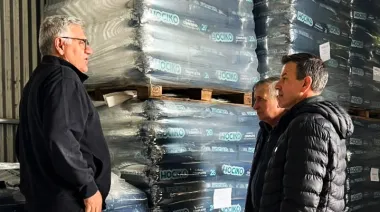 Producción municipal: Sciaini recorrió empresas del parque industrial de Roque Pérez