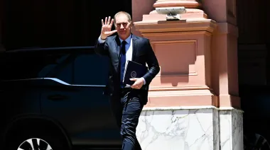 Huida de Bolsonaro: Santilli defendió el accionar del gobierno de Milei y la Justicia pidió explicaciones