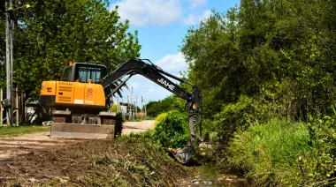 En San Vicente y Domselaar: ante la llegada del Súper Niño, Mantegazza avanza con obras viales e hidráulicas