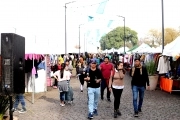 Con una fuerte convocatoria, el Paseo de Compras Meridiano V debutó en La Plata