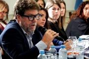 Garciarena dijo “no” a reelecciones indefinidas y descartó pactos electorales de la UCR con el PRO o libertarios