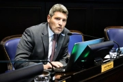 Castello presetó un proyecto para eliminar el REBA: “La burocracia que recauda sin dar nada a cambio”