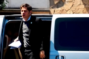 Kicillof denunció “campaña sucia” de Milei por compartir otra fake news y lo tildó de estafador