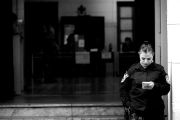 Sin comida y con frio: así tuvo el Gobierno bonaerense a los policías que custodiaron las urnas electorales