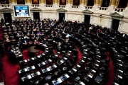 Otro revés legislativo para Milei: Diputados aprobó una reforma que recorta el poder de los DNU