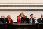 El Senado bonaerense convocó a sesiones extraordinarias y habrá sesión doble por el endeudamiento