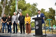 Desde Berisso, Kicillof volvió a confrontar con Milei: “Desfinancia la seguridad y niega esta problemática”