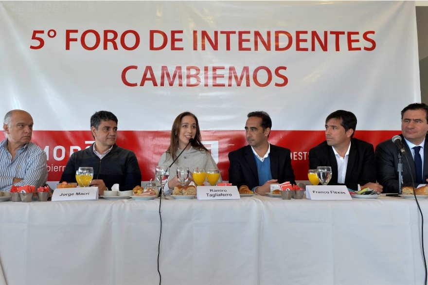 Vidal encabezó el Foro de Intendentes de Cambiemos con un Passaglia sentado en la mesa