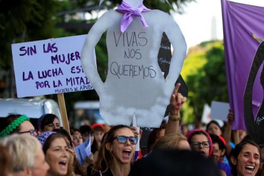Tras el Paro Internacional, mujeres autoconvocadas y distintas organizaciones coparon Plaza de Mayo