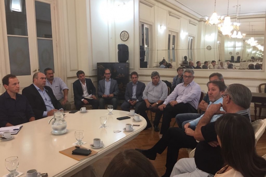 Damnificados por inundaciones en Villegas fueron recibidos en la Legislatura bonaerense