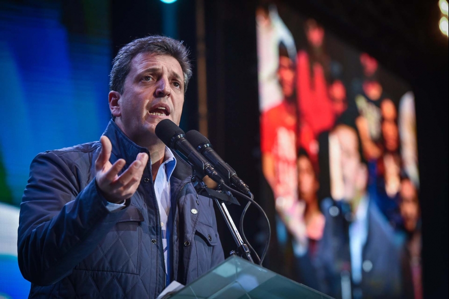 Massa busca el voto de los desilusionados: quiere "frenar" a Cristina y ponerle límites a Macri