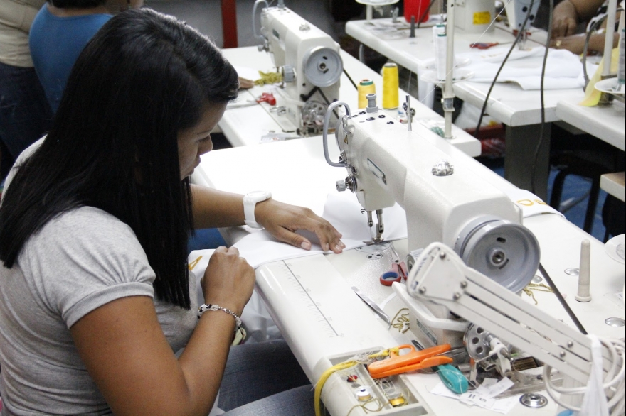 Sigue en baja la industria bonaerense: acumula caída de 1,4% en el primer cuatrimestre