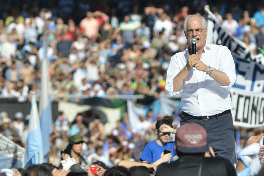 Fotogalería del masivo acto de Cristina realizado en el estadio de Racing