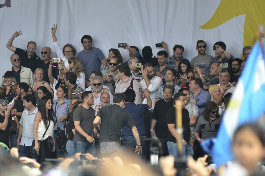 Fotogalería del masivo acto de Cristina realizado en el estadio de Racing