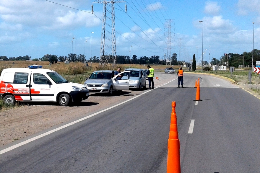 Un comisario ingresó a la ciudad de Necochea oculto en el baúl de un auto para visitar a su mamá