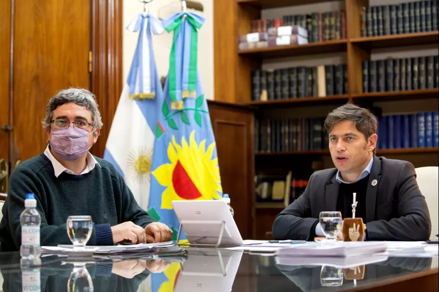 Kicillof suscribió al Plan de Mejora de Caminos Rurales y destacó inversión en “obras estratégicas”