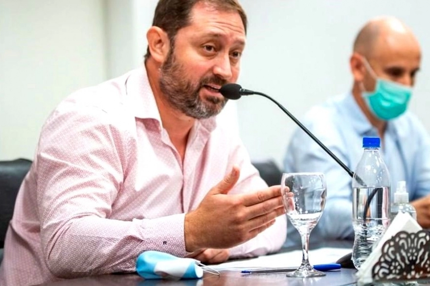 Tras su internación y llevarse un respirador, Serenal está estable