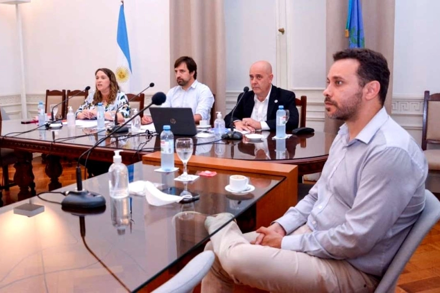Kreplak, Ramírez y Traverso presentaron el proyecto para el Instituto Biológico