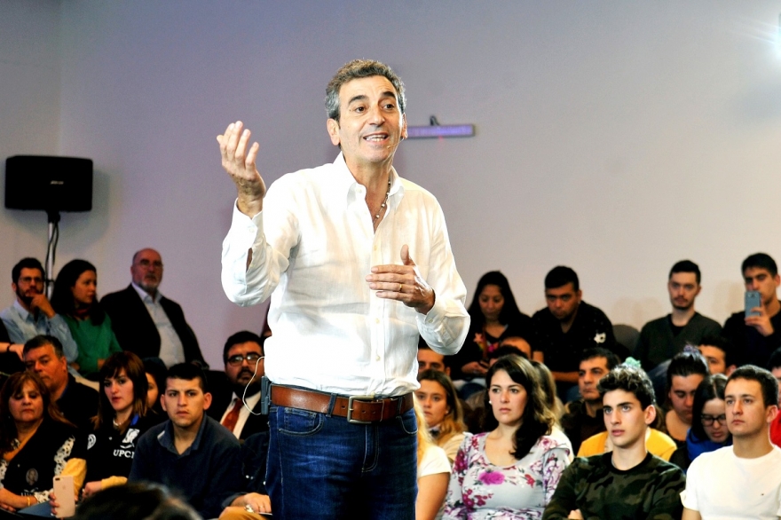 Volvió Randazzo por Zoom: lanzó dura críticas al Gobierno y pretende formar un espacio peronista "anti K"