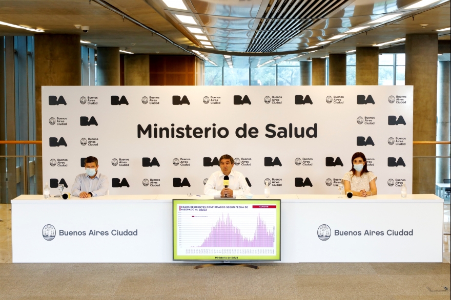 Quirós habló sobre la situación sanitaria en Caba: pidió disculpas por “las demoras en la vacunación”