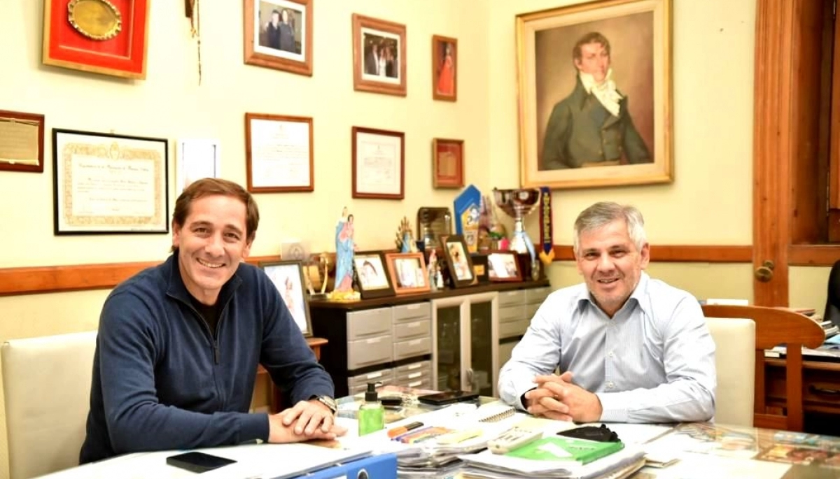 Recorrida por el Interior: Garro visitó Chivilcoy y se reunió con Britos