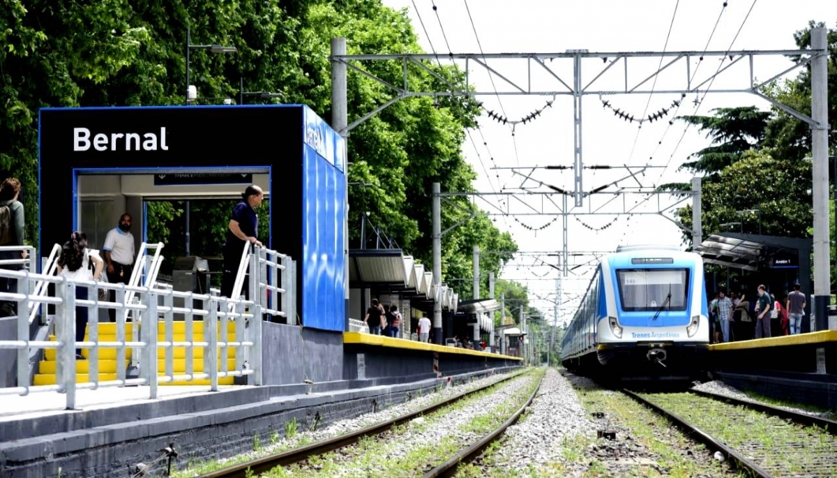 Video: lincharon brutalmente a un ladrón que robó un celular en el Tren Roca