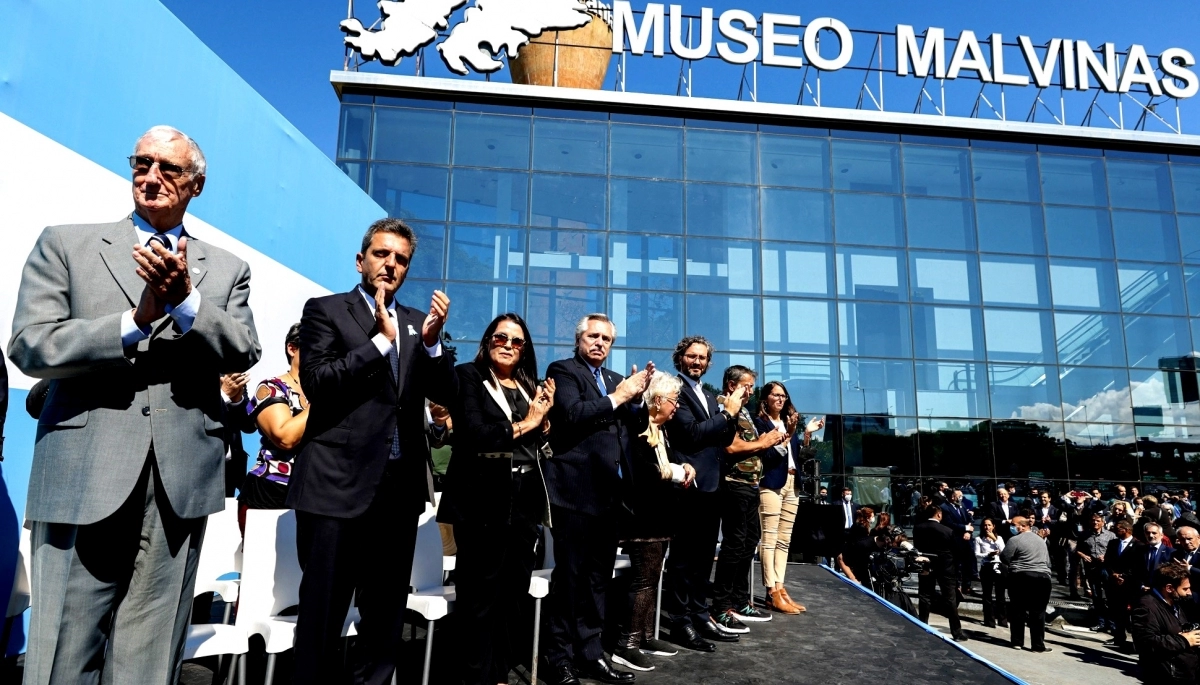 "Qué nunca más los excombatientes de Malvinas vuelvan a caer en el olvido", dijo Alberto Fernández