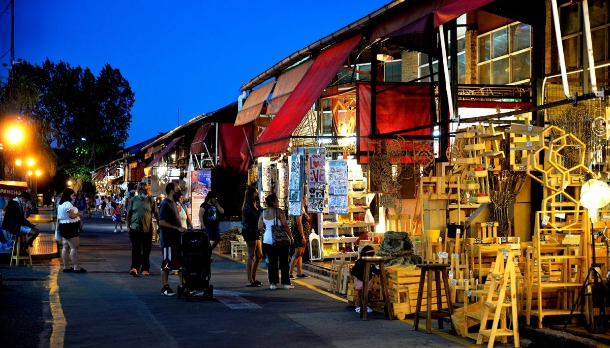 Para disfrutar la noche: abre sus puertas el Puerto de Frutos de Tigre