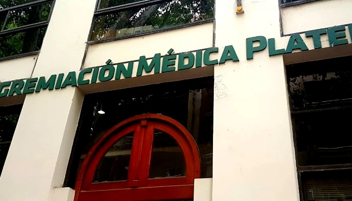 Continúa el conflicto con la AMP: IOMA le ofreció un nuevo aumento