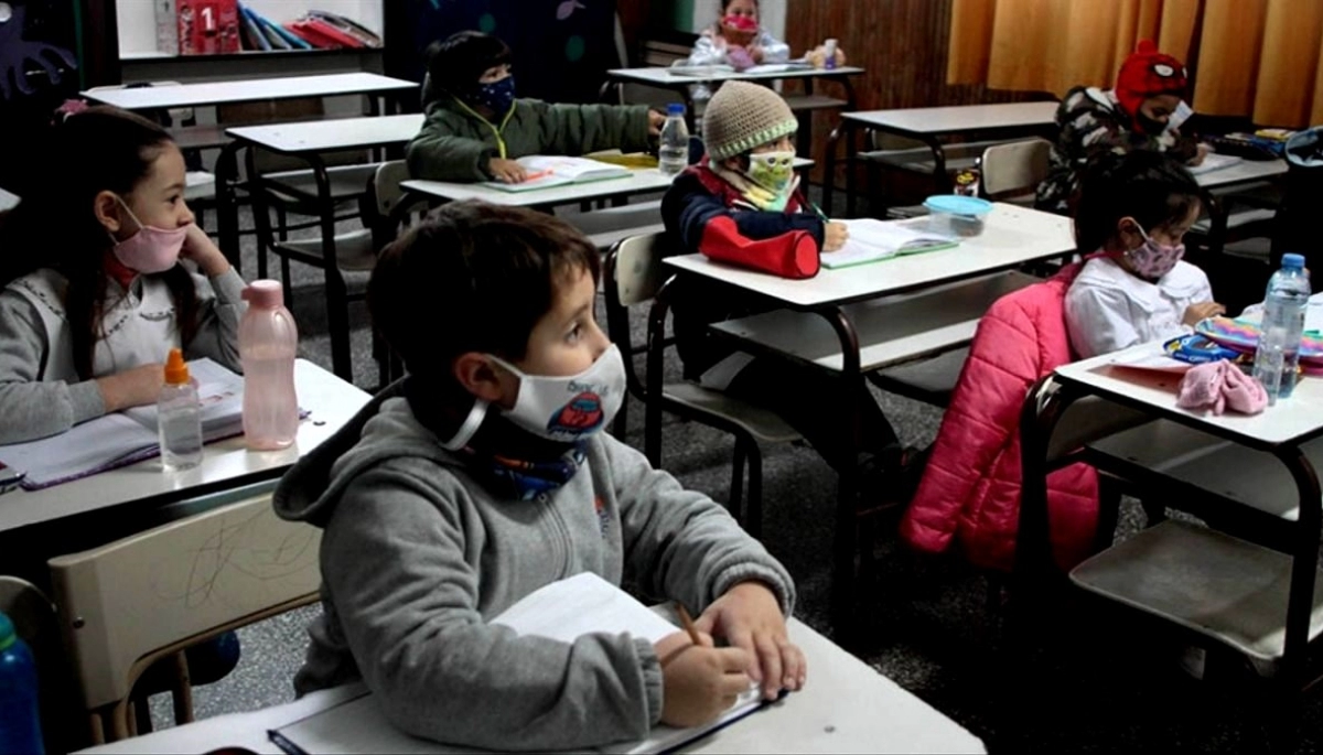 Es oficial: el barbijo dejó de ser obligatorio en las escuelas de la Provincia