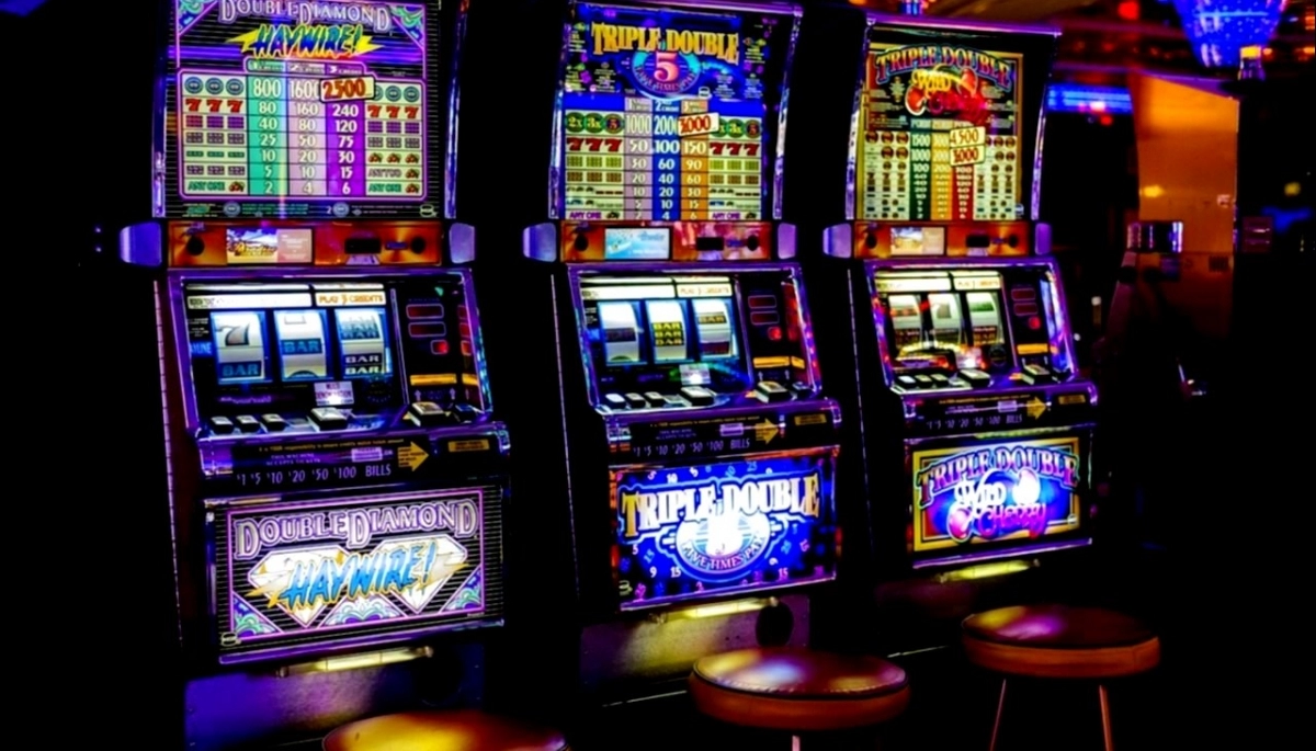 Buscan que se prohíba por ley los cajeros automáticos en bingos y casinos bonaerenses