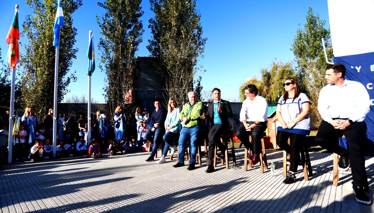 Kicillof y Sileoni inauguraron el primer jardín maternal público de Salto