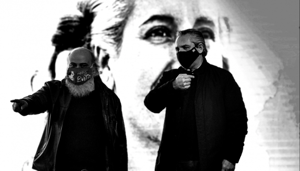 En plena crisis, explotó el debate por los planes sociales