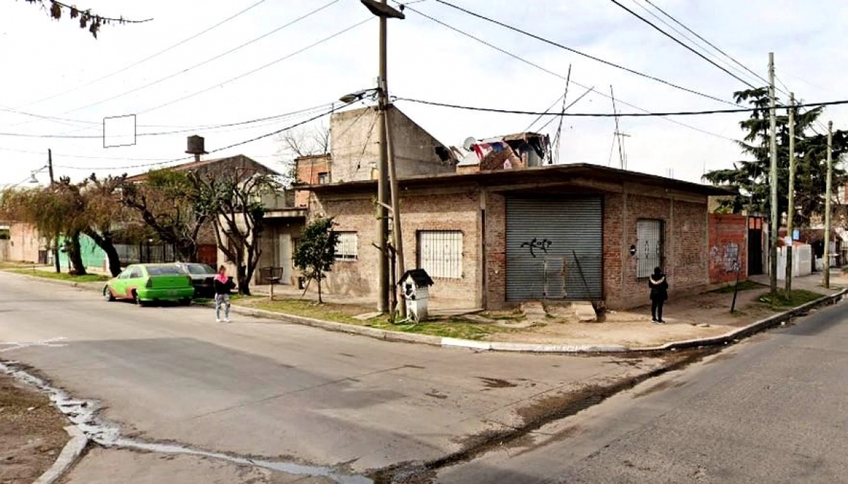 Dos motochorros abatidos por un policía que se resistió a un robo