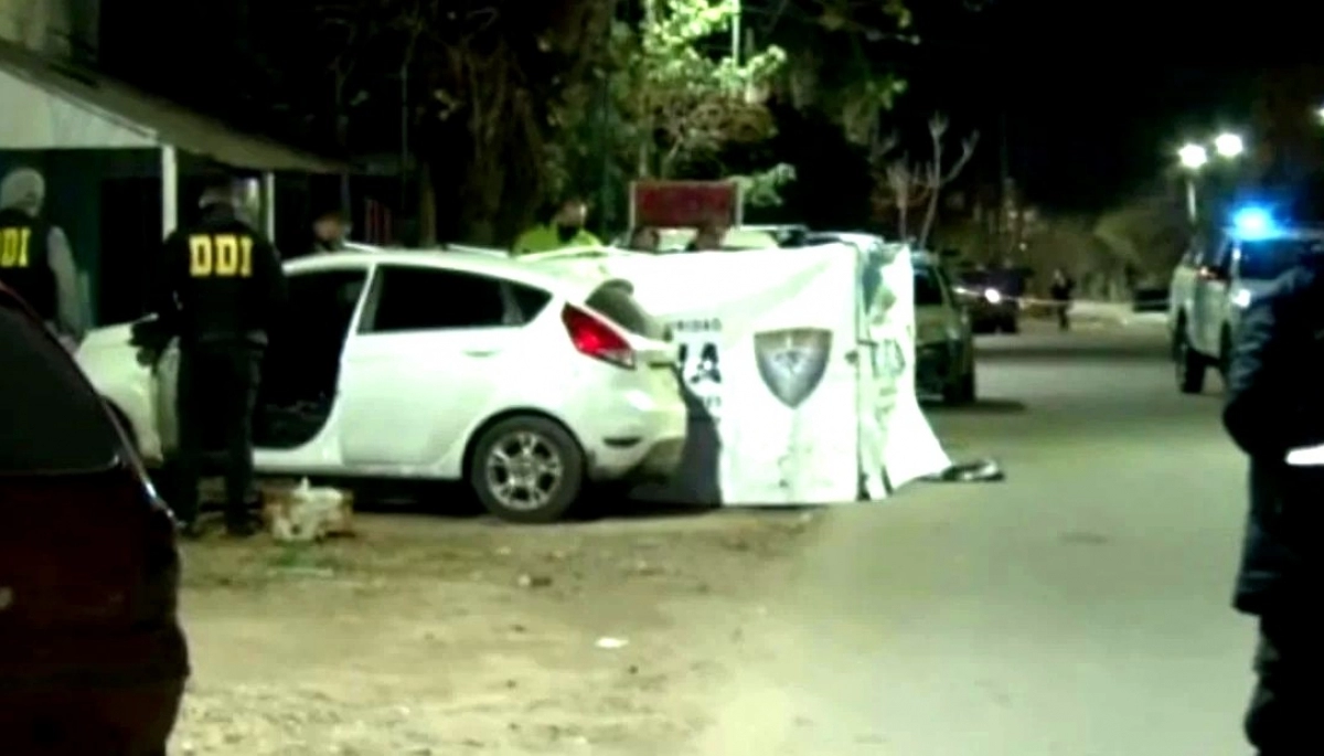 Noche sangrienta en Lomas de Zamora: un policía se resistió a un robo y mató a un “motochorro”