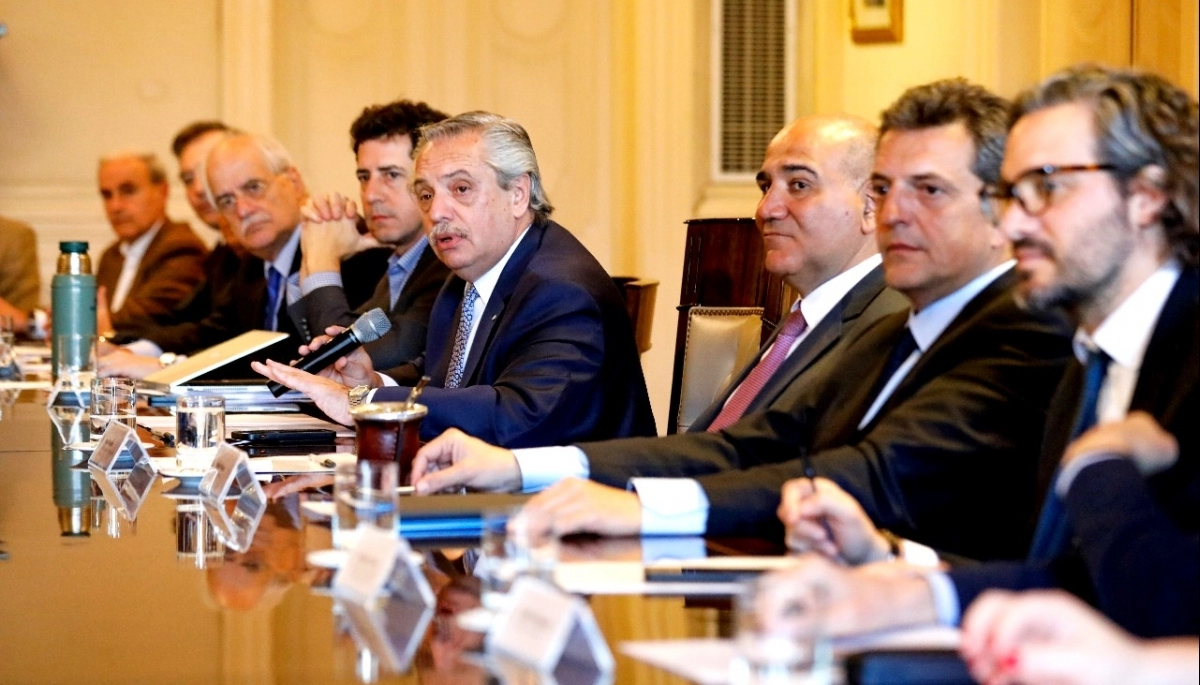 Alberto Fernández reunió a su Gabinete con Massa sentado en la mesa