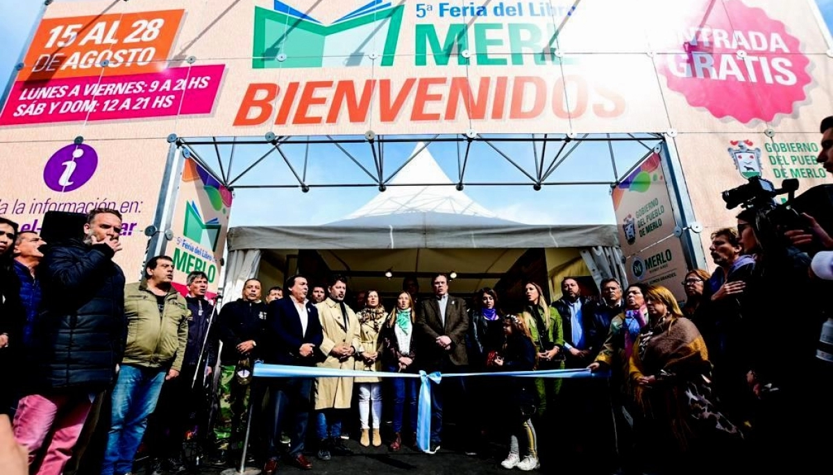 Con una multitud de personas, se inauguró la 5ta Feria del Libro de Merlo