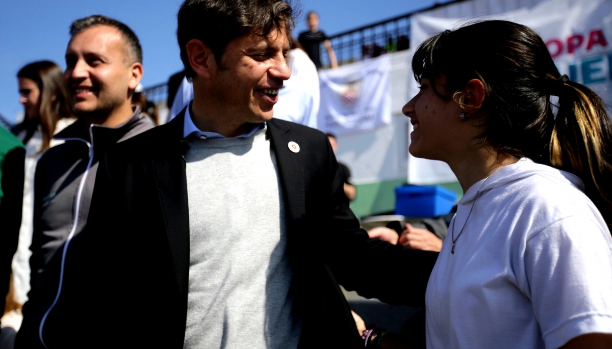 Kicillof acompañó a los deportistas que representarán a la Provincia en los Evita