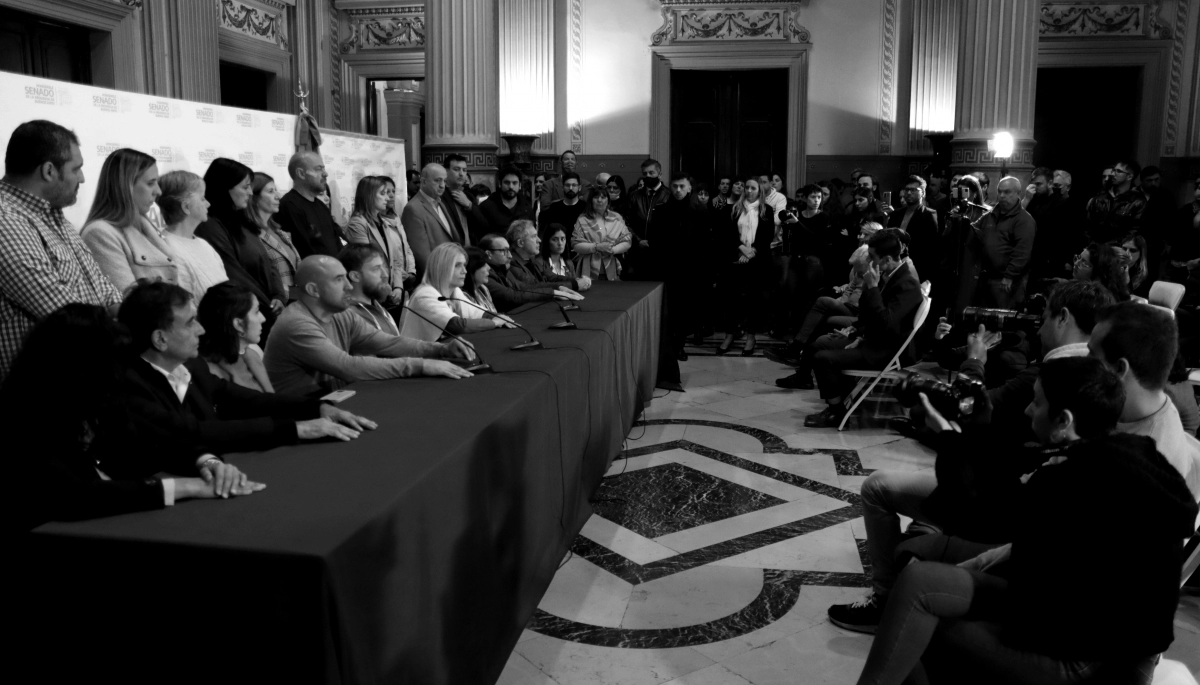 Negociaciones entre el Frente de Todos y Juntos para la sesión doble en la Legislatura