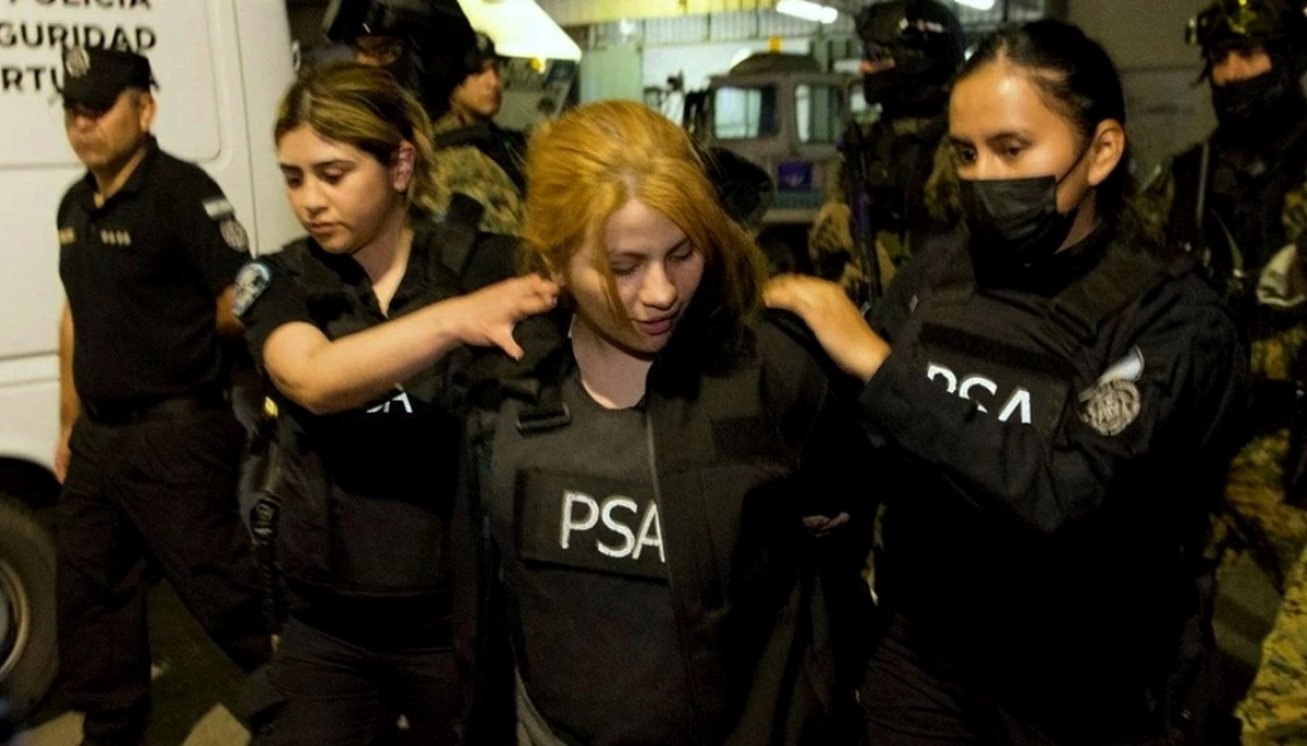 Encuentran "todo el plan" del atentado a Cristina en el celular de Brenda Uriarte